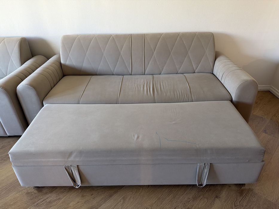 Продам 2 дивана срочно