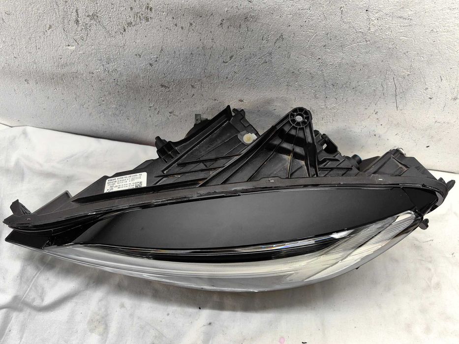 Оригинален фар Волво  Volvo V60 S60 Full Led