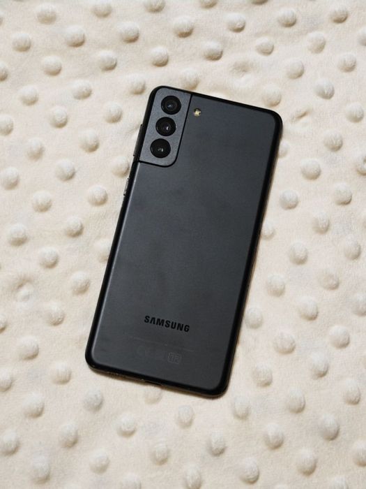 Samsung s 21+ продается