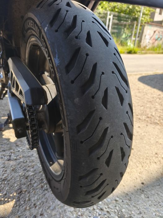 Suzuki GSX 750 F - 2005 - categ. A - A2