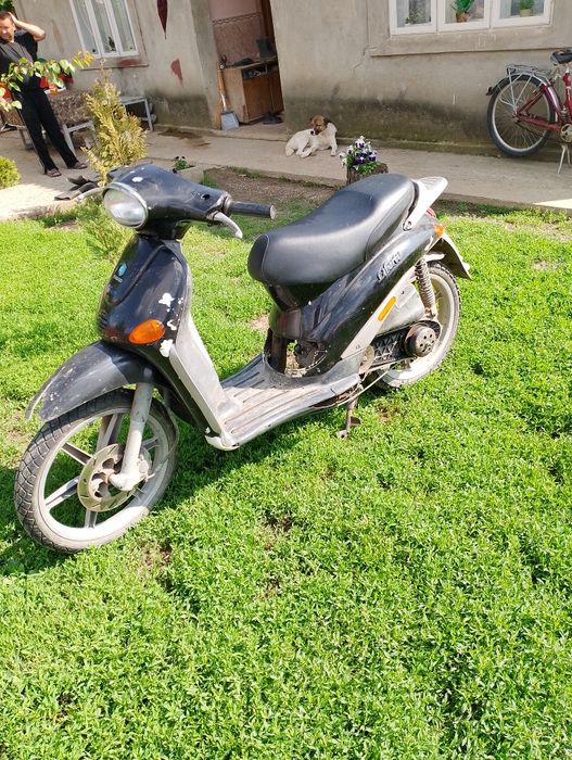Vând scutere  Piaggio