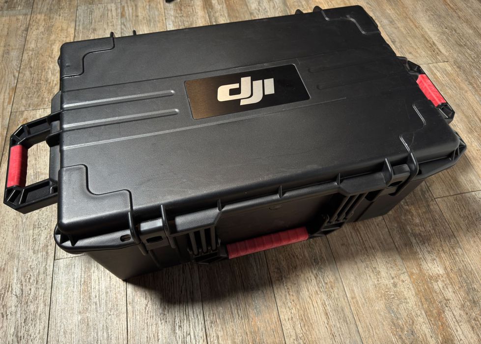 DJI Ronin DJI Ronin-M – Gimbal profesional pe 3 axe, aproape nou.