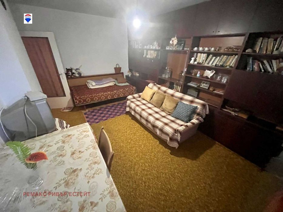 Тристаен апартамент за продажба кв. Дружба 3