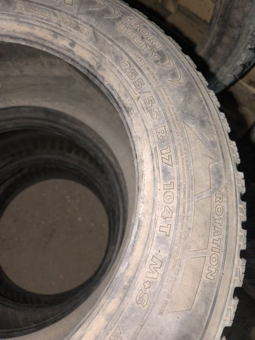 Продам зимние шины 255*55*R17