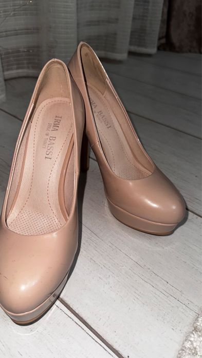 Женские туфли