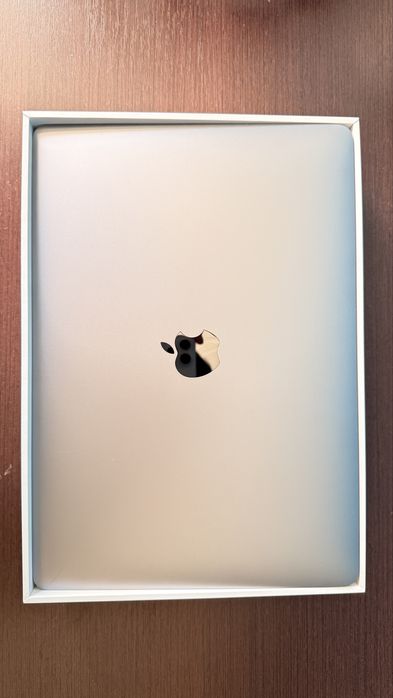 MacBook Air M1 озу16 256 gb