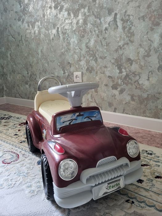 детская игровая машина.