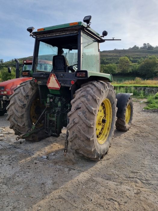 Dezmembram tractor John Deere 4240