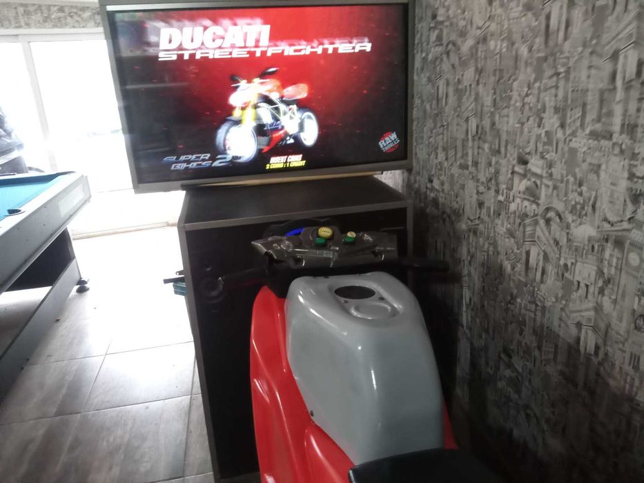 Мотор симулатор с монети