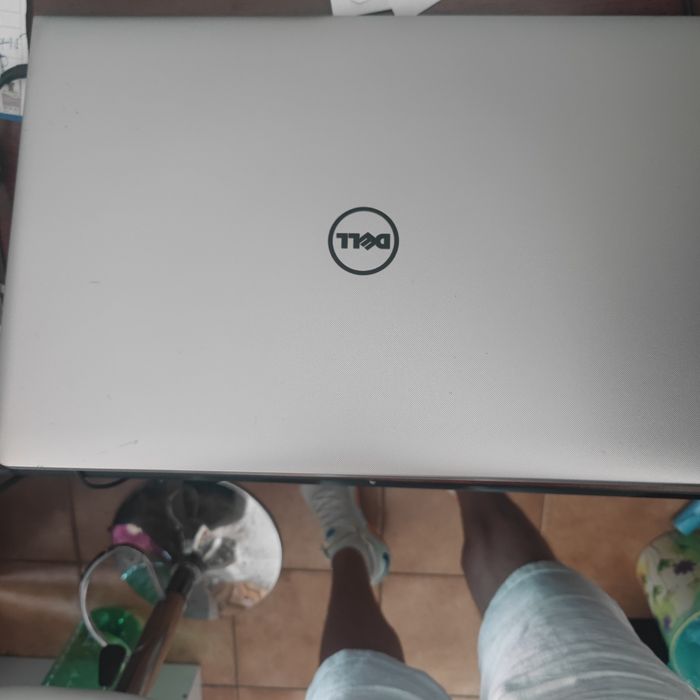 Leptop Dell model 5759 17.3 inch  i ,ssd 512gb 8 rami