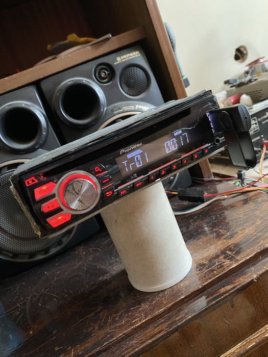 PIONEER deh-09bt - авто радио USB, BLUETOOTH плеър за кола сд cd