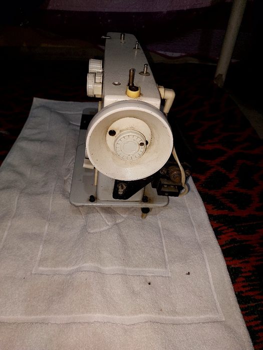 Швейная машинка мотором