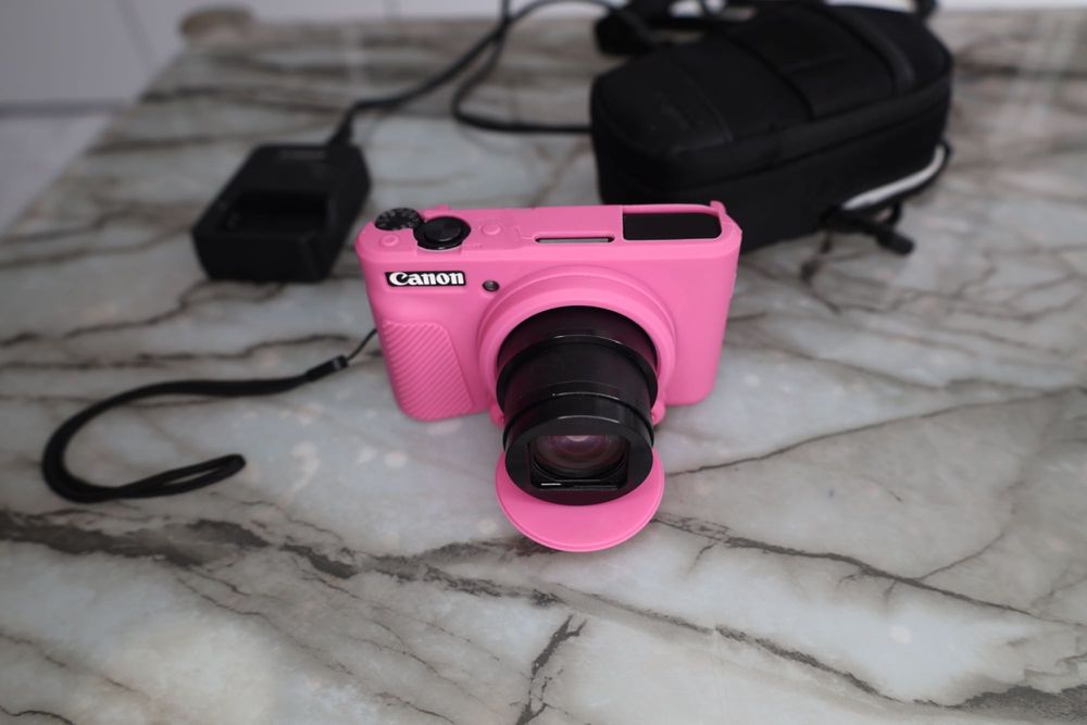 Фотоапарат Canon PowerShot SX740HS