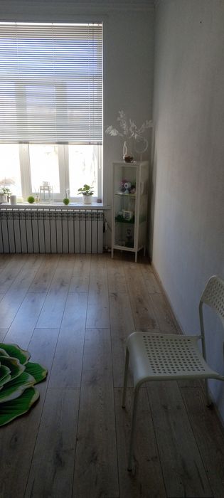 Сдам половина кабинета