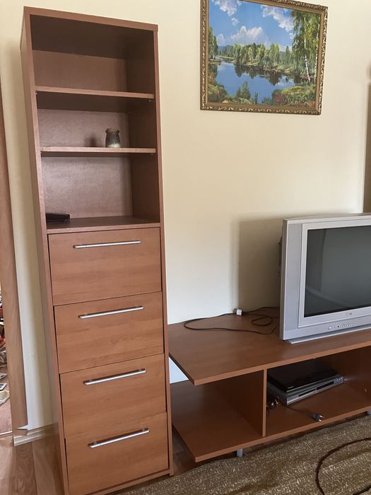 2 шкафа с полкой под телевизор