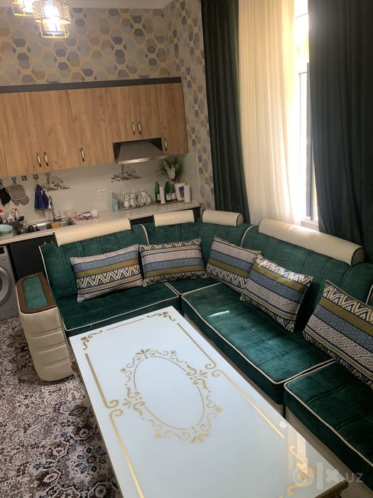 Юмшок мебель сотилади