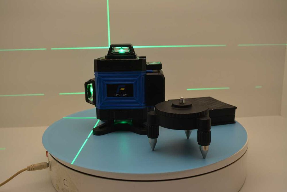 Oferta are două baterii litiu  Promo Nivela laser Verde 16 lini 4D fără telecomandă  Promotie Nivelă raza kkamoon 16 linii 4D fascicul raza verde  Ofe