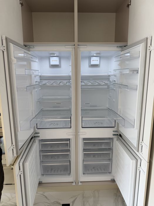 Продам Холодильники Smeg