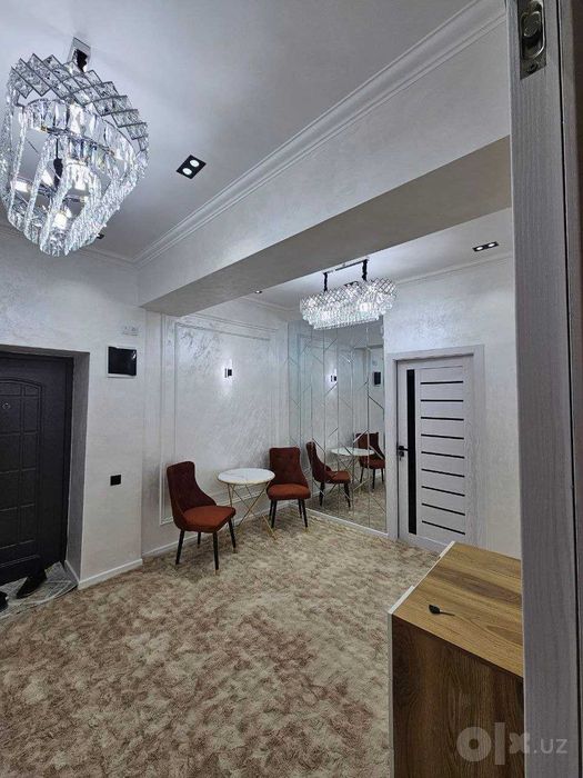 №5338 Продается квартира 4х ком 1 этаж 106кв