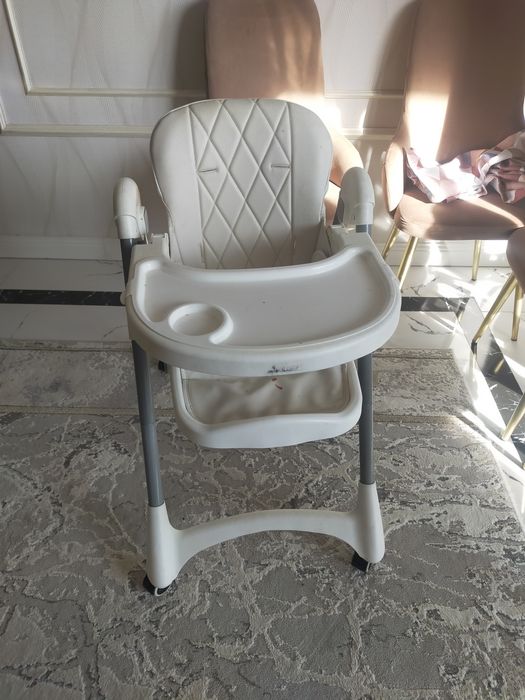Продается стульчик для кормление