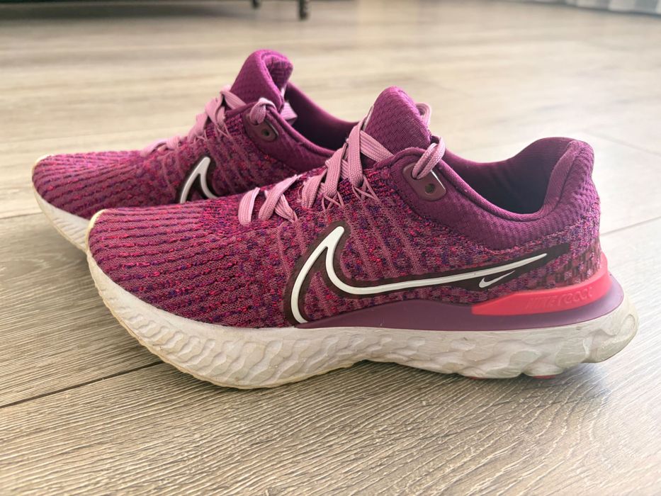 Маратонки Nike React Flyknit