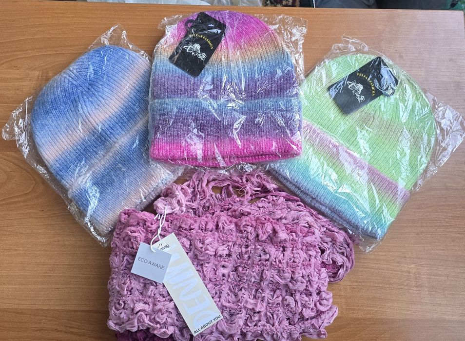 Шапки на подарки муж и жен