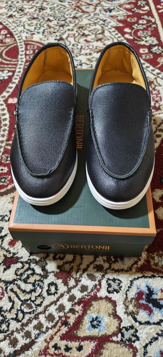 Продайотся обувь мужские