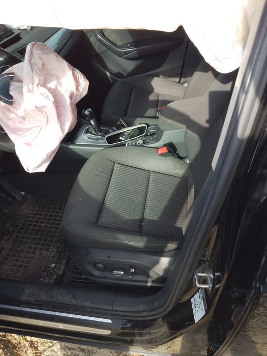 Продавам на части Ауди Q3 2.0tdi S-tronik 4x4