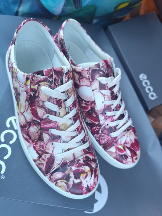 Vând incălțăminte Ecco, noua