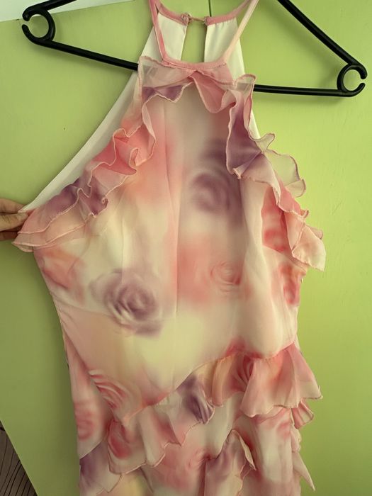 Rochie cu volanase de vara
