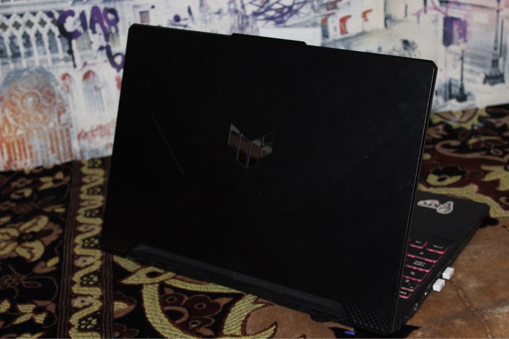 Asus tuf gaming f15 FX506HM