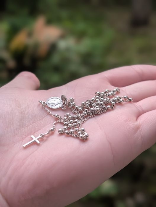 Vechi colier lant rozariu din argint de 925 cu medalion si cruce, cu bile