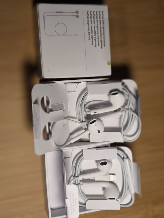 Apple EarPods-AirPods