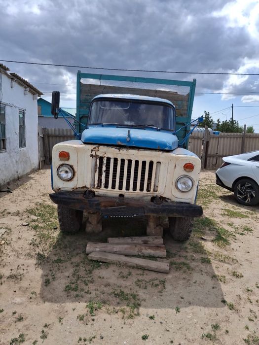 Машина сатылады.