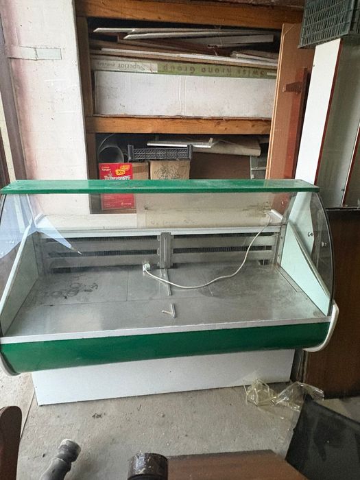 витринный холодильник