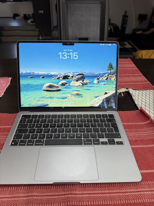 Macbook Air M2, 8gb ram, 256gb SSD, space grey, fullbox, preț fix