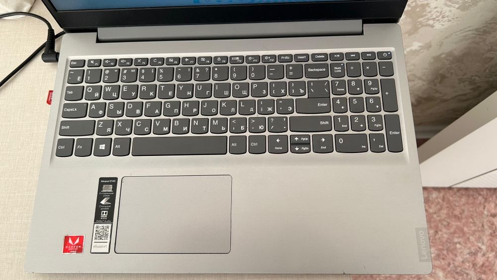 Продам ноутбук леново