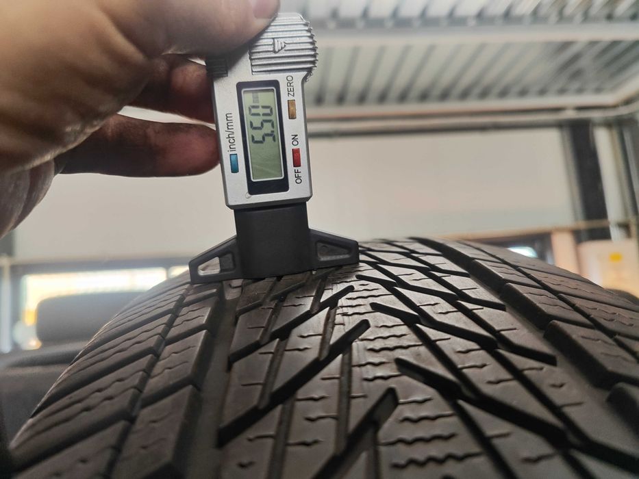 2бр.зимни гуми 215/65/17 Goodyear