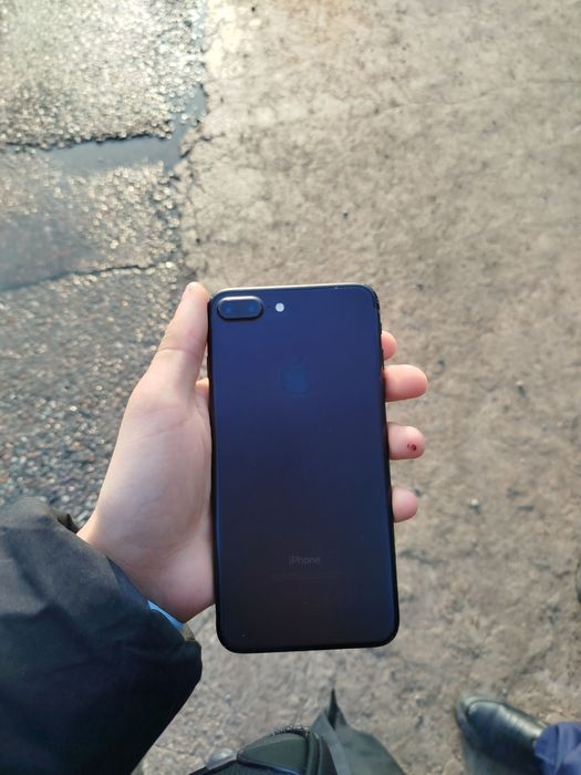 IPhone 7 plus 128 gb li