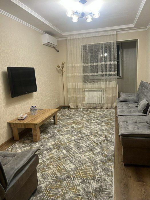 Bez makler Narxi kelishiladi yaxshi remont sharoitli metro Novza