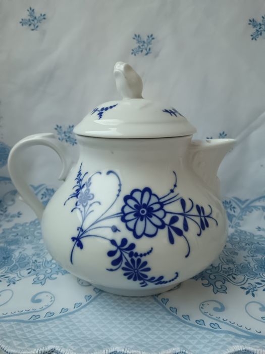 Tirschenreuth Bavaria кана за вода/вино и чайник