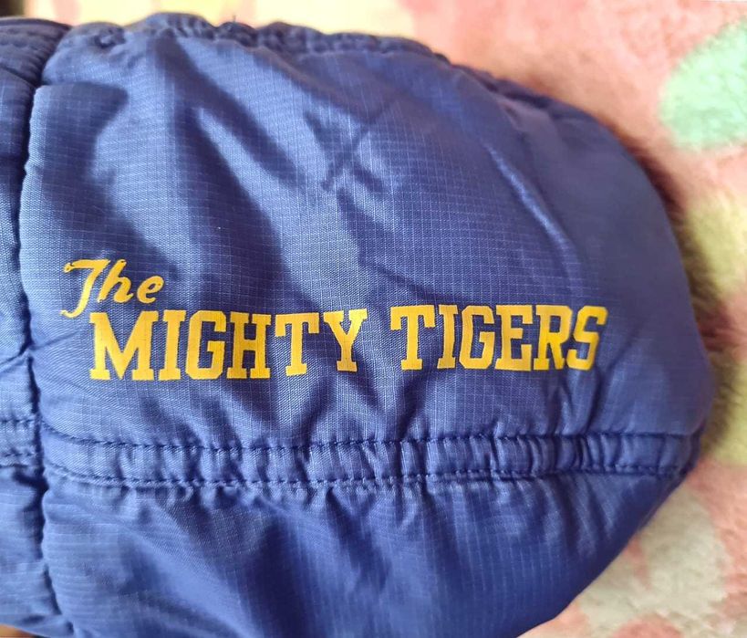 жилет на мальчика и шапка