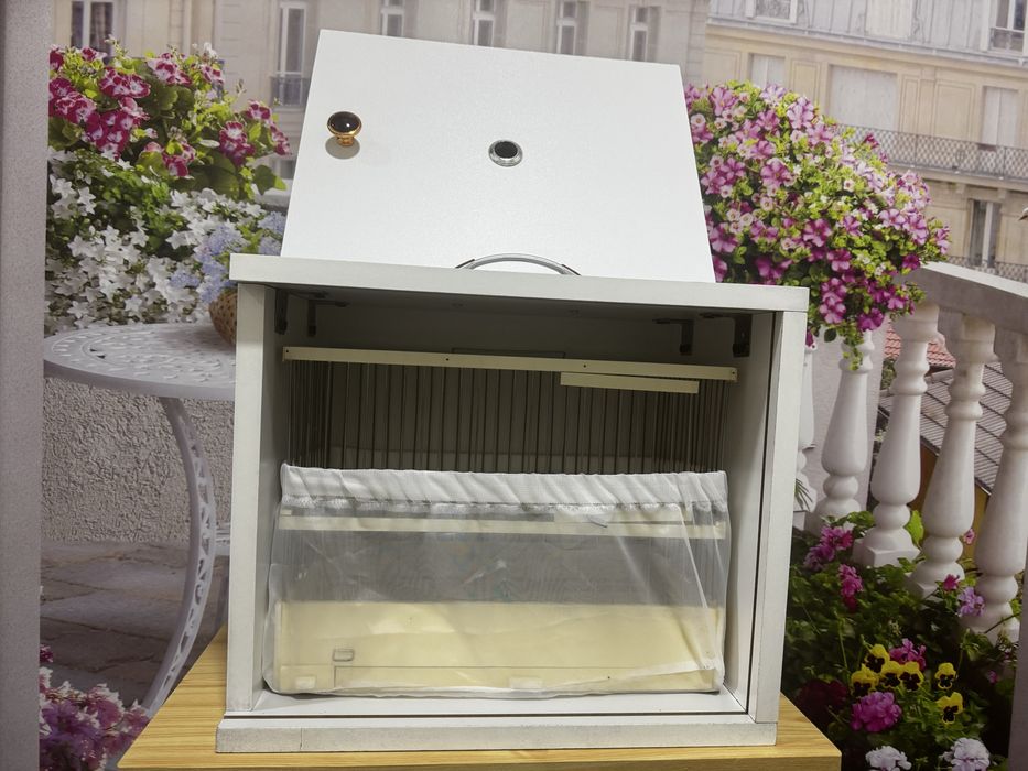 Sayratma qafas + shkafi bilan