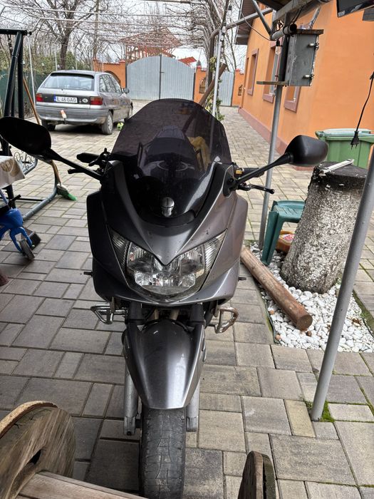 Suzuki GSF 650s 2009