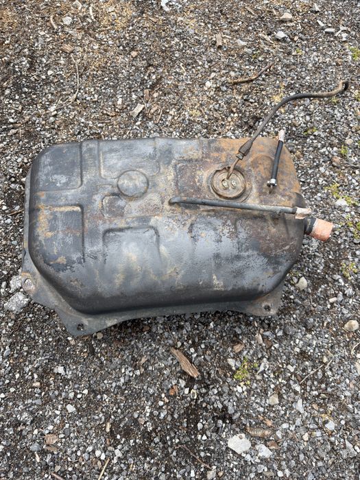 Сузуки самурай Сантана резервоар