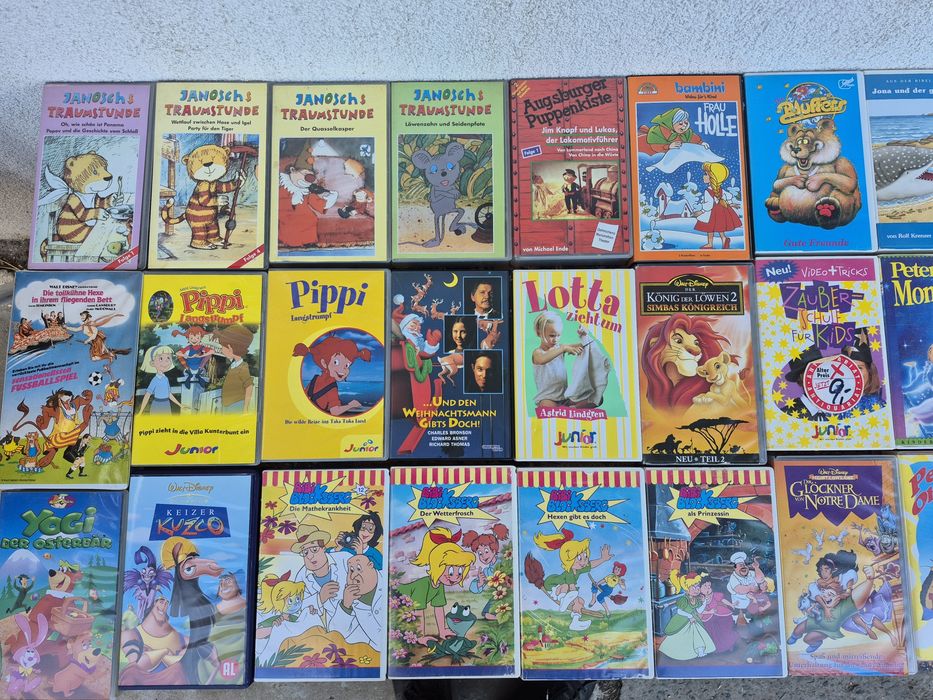 Vând Lot 50 casete video VHS originale colectie, filme de Animație