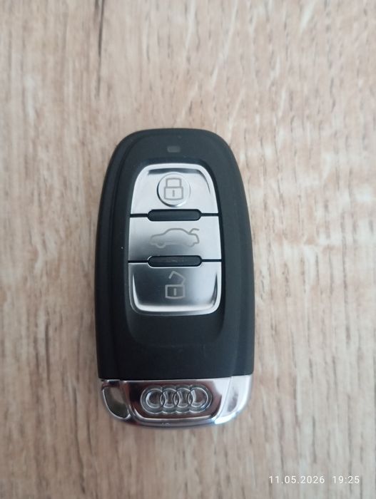 Смарт ключ Audi оригинал