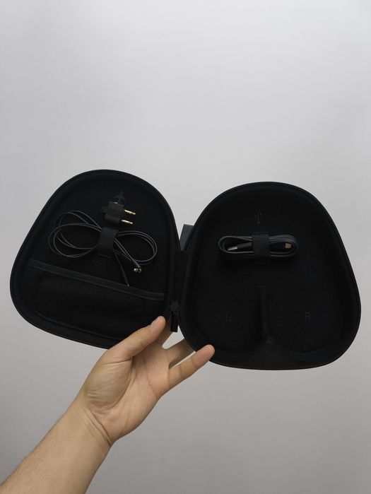 Продам наушники Sennheiser Momentum 4