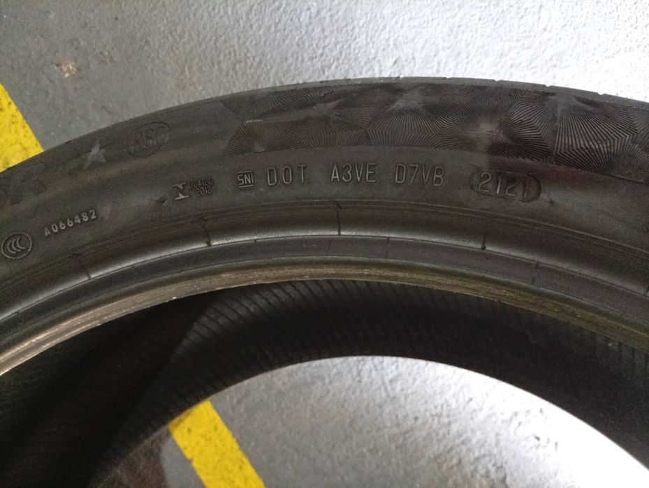 275 40 22 Continental