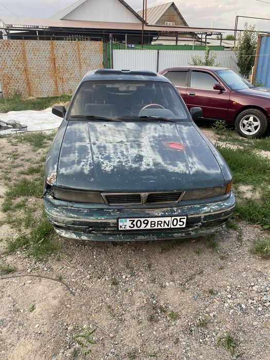 Mitsubishi galant